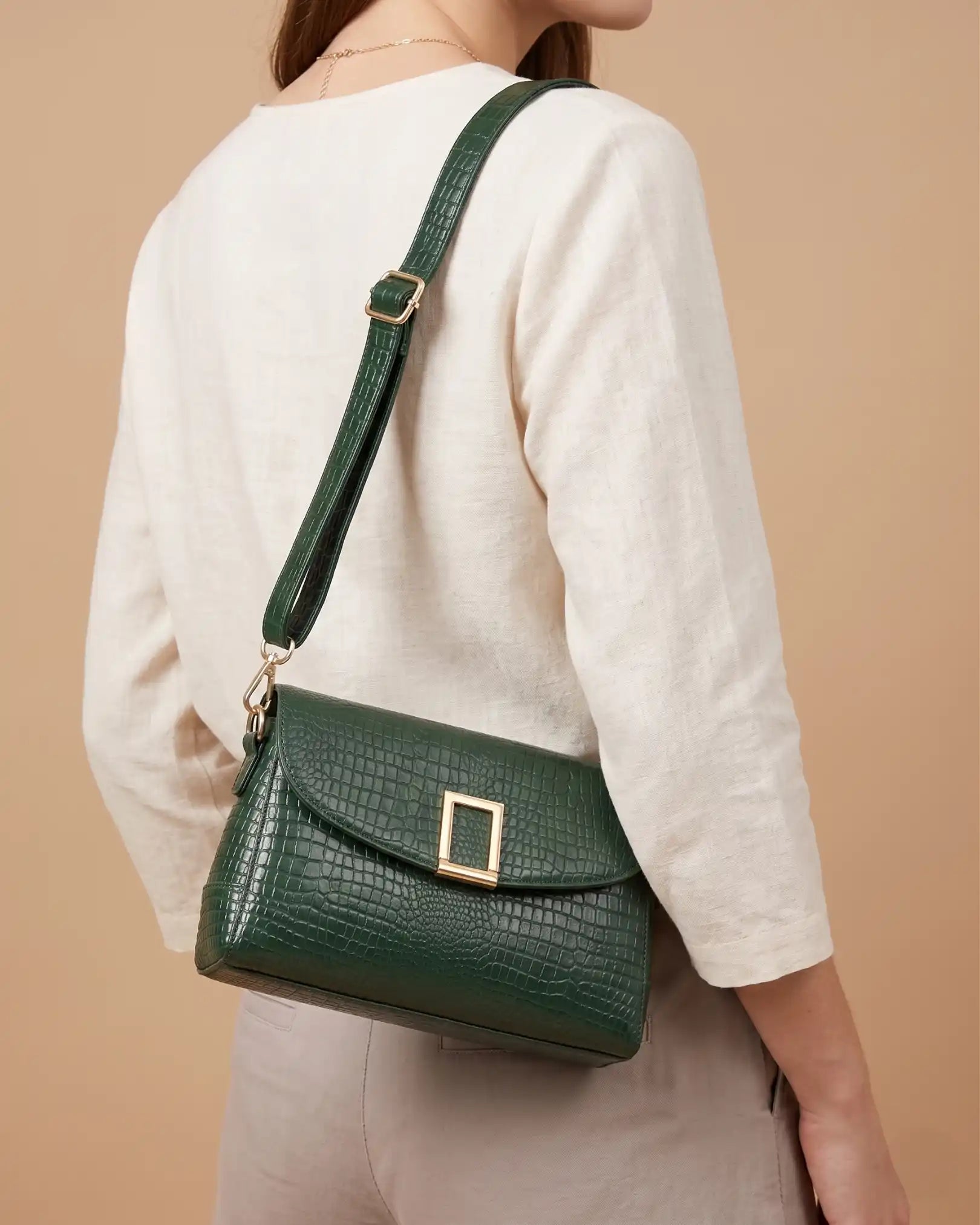 Vesper Sling Bag